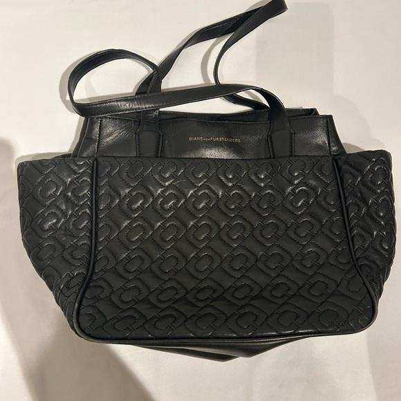 Diane Von Furstenberg On The Go Quilted Black Leather Bag - Picture 4 of 11